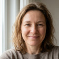 Sophie, 44