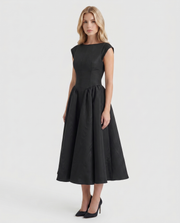 Anna Flare Midi Dress Black view 3
