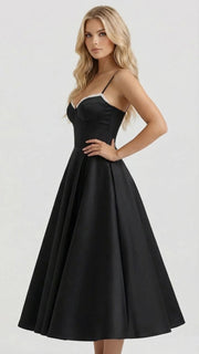 Selene Sweetheart Midi Dress Black view 2
